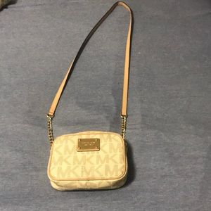 Michael Kors sm cross body purse